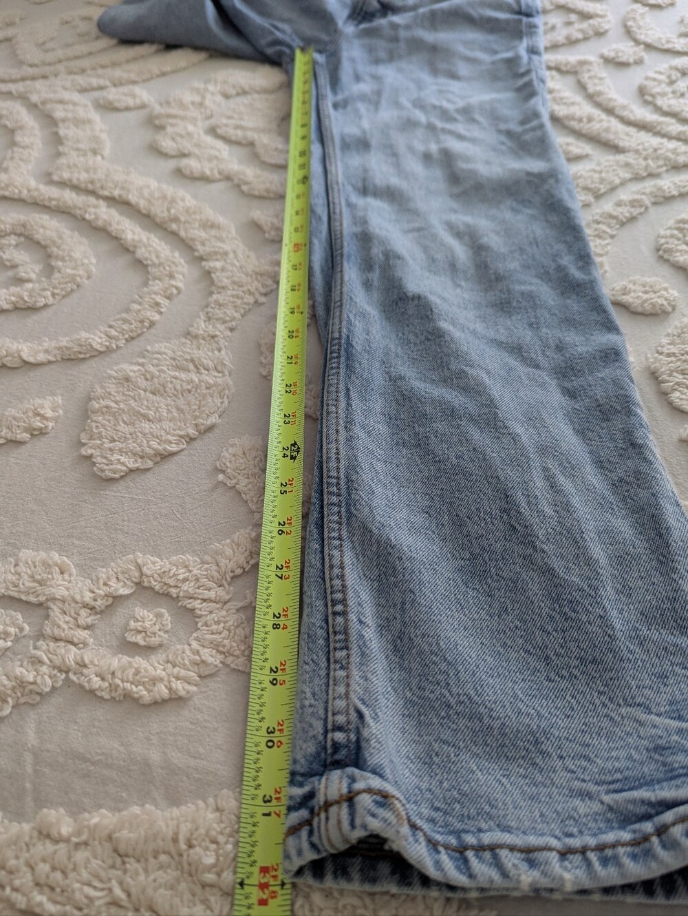 Good American Good Icon Straight Jeans Distressed Size 6 / 28 - Picture 7 of 14